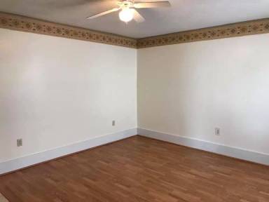 Main picture of 1711 7th Ave