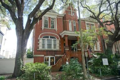 Main picture of 14 W Jones St