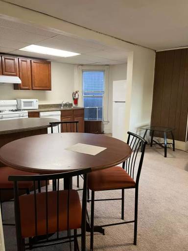 Main picture of 112 Lake St