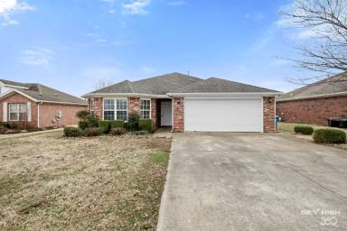 Main picture of 3803 SW Carriageway Ave