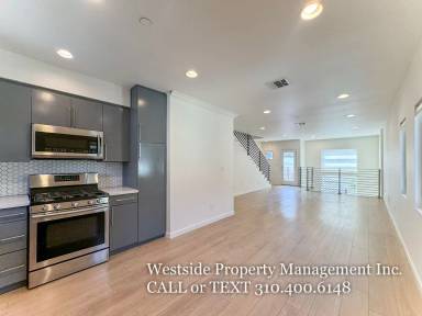 Main picture of 6546 1/2 La Mirada Ave