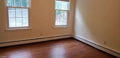 Main picture of 78 S Huntington Ave