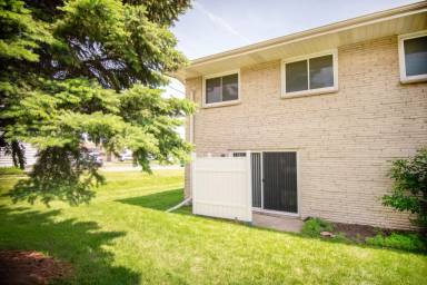 Main picture of Hillsboro Townhomes