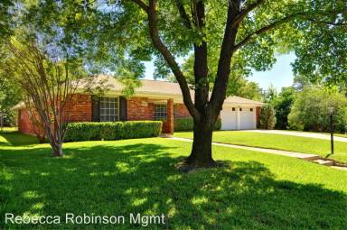 Main picture of 5017 Whistler Dr