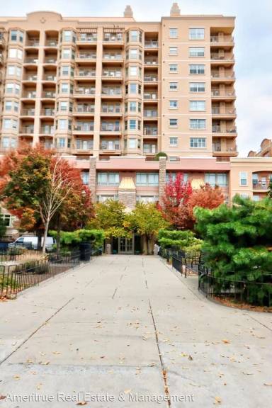 Main picture of Furnished Gateway Condo