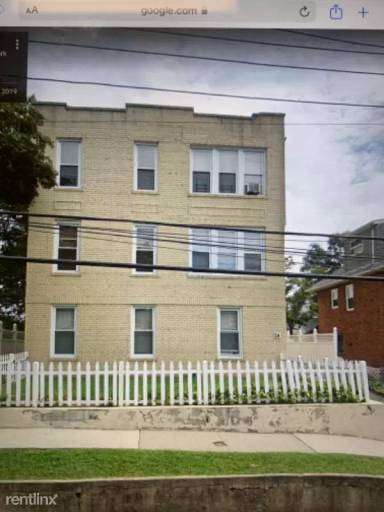 Main picture of 24 Lee Ave