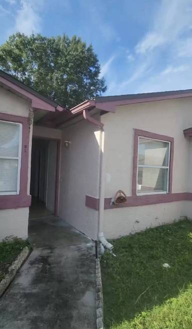 Main picture of 818 Christian Way