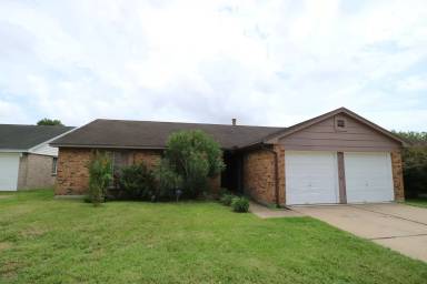 Main picture of 13519 Wimbledon Oaks Dr