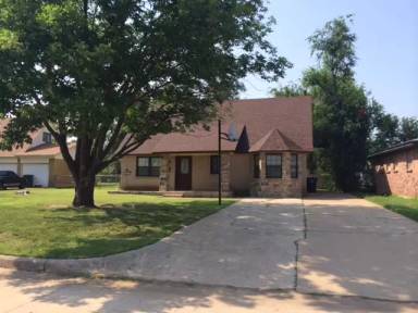 Main picture of 1044 NW 7th Pl
