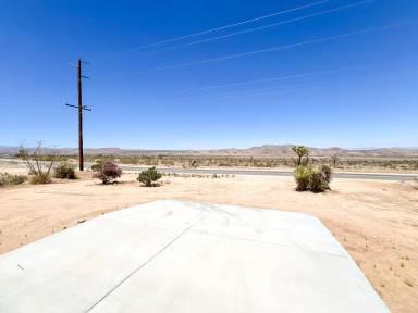 Main picture of 60721 Alta Loma Dr