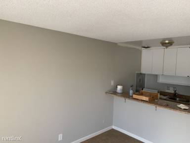 Main picture of 814 N Delaware St