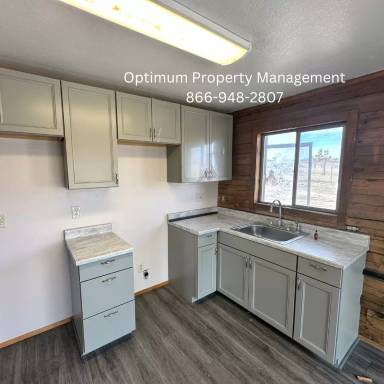 Main picture of 28778 Laramie St