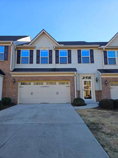 Main picture of 136 Middleby Way