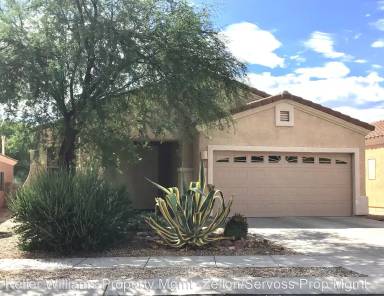 Main picture of 2221 E Stone Stable Dr