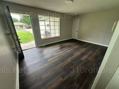 Main picture of 1920 S Fern St