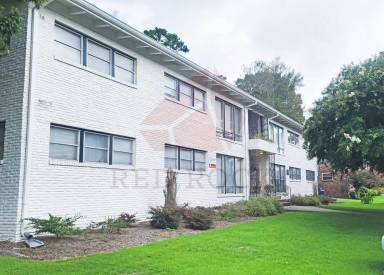 Main picture of 1844 Montclaire Ln