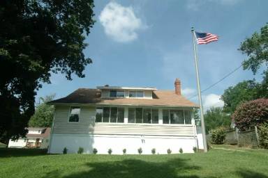 Main picture of 3300 Meadow Ln