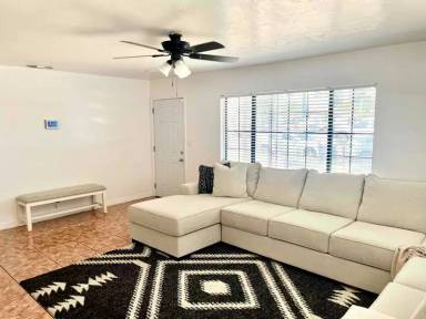 Main picture of 2042 E Webster Ave