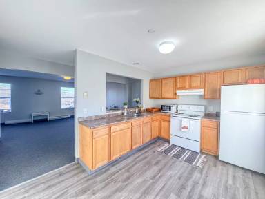 Main picture of 190 Pine Rock Ave