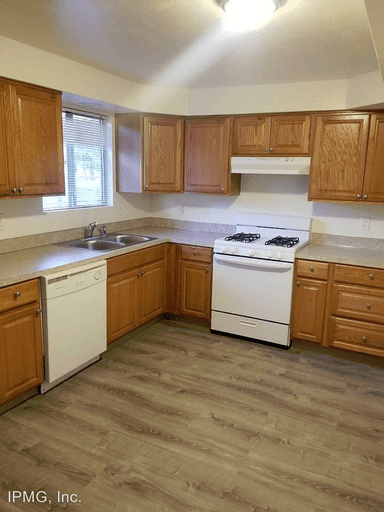 Main picture of 1267 SE Holman Ave