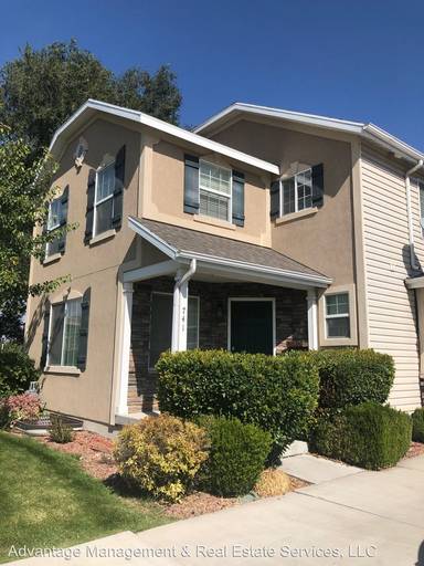 Main picture of 741 E 10 S