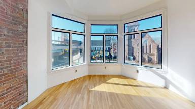 Main picture of 402 Broad St