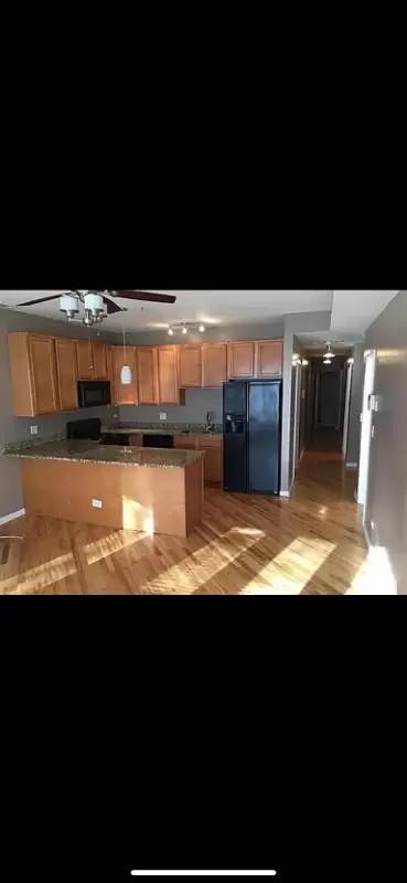 Main picture of 6700-08 S Clyde Ave & 2049-51 E 67th St