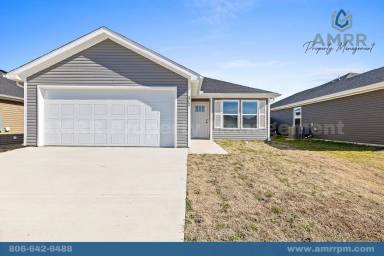 Main picture of 312 Honeybee Ave