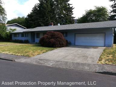 Main picture of 410 SE Walnut Ave