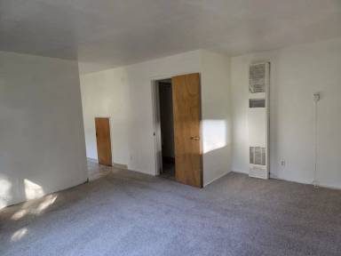 Main picture of 1069 Sierra Blvd