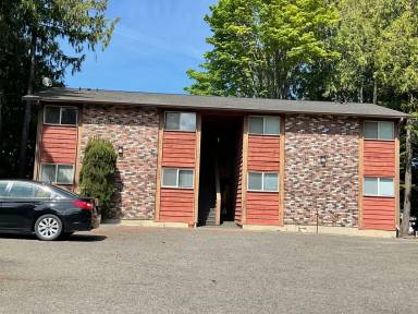 Main picture of 1004 W 17th St