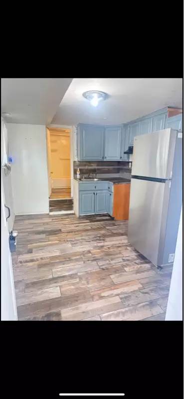 Main picture of 44 N Sherman St