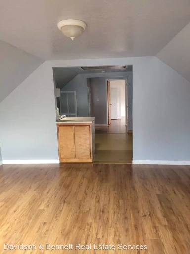 Main picture of 1821 Main St