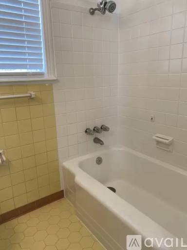 Main picture of 1530 Daly Dr