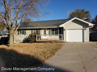 Main picture of 707 Forest Dr