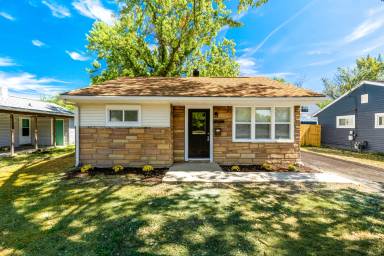 Main picture of 2046 Woodland Ave