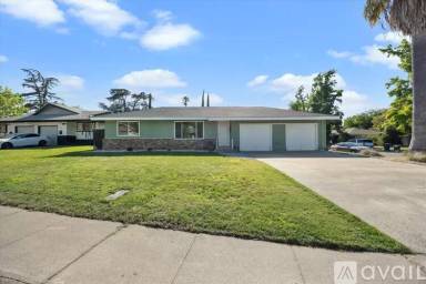 Main picture of 1135 Agatha Way