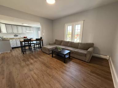 Main picture of 961 Church St