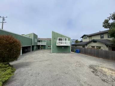 Main picture of 229 1st St