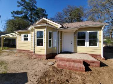 Main picture of 608 Pine St