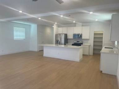 Main picture of 10322 Dallington St