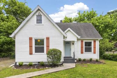 Main picture of 3520 Kennedy Ave