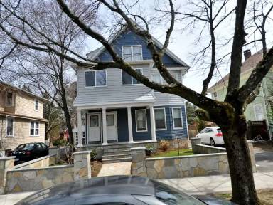 Main picture of 133 W Rock Ave