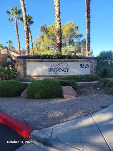 Main picture of Regency At the Lakes