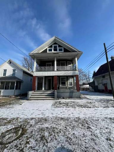 Main picture of 318 Troy St