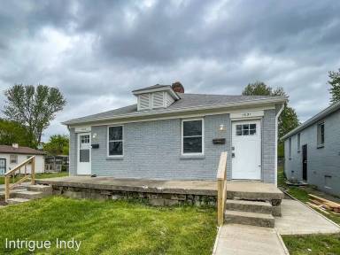 Main picture of 1631 1633 Gladstone Ave