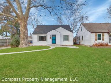 Main picture of 1245 Kelsey St NE
