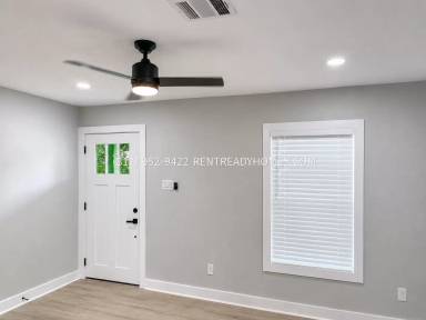 Main picture of 8112 Barkley St