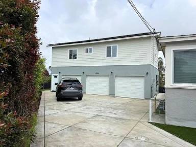 Main picture of 6740 Elmore St