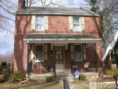Main picture of 439 Sharpless St